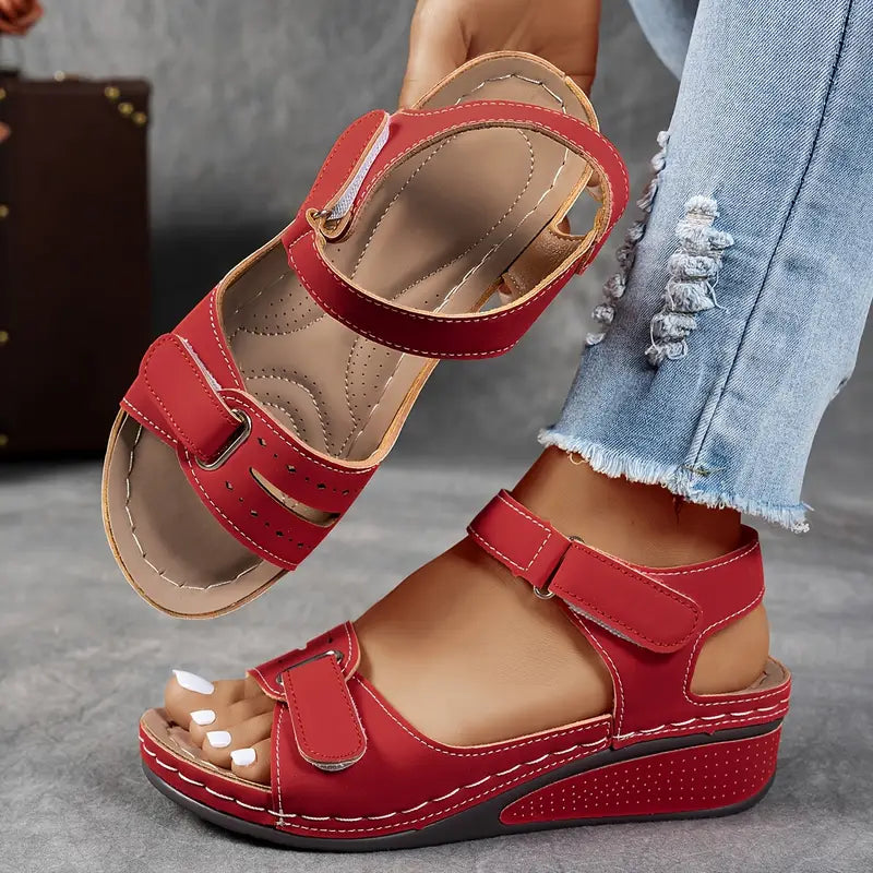 Ebba™ | Ortopediska Sandaler med Kilklack