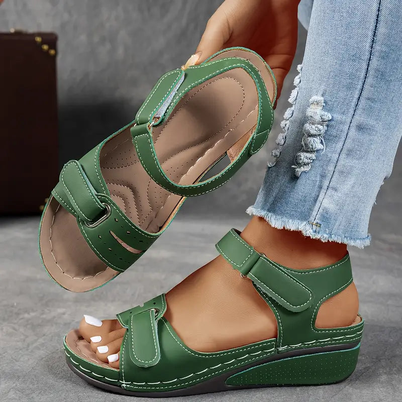 Ebba™ | Ortopediska Sandaler med Kilklack